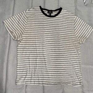 Man Forever 21 Gray and White Striped Short Sleeve Tee M
